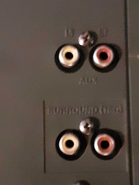 Combina audio muzicala,puternica si sunet clar - partial functionala