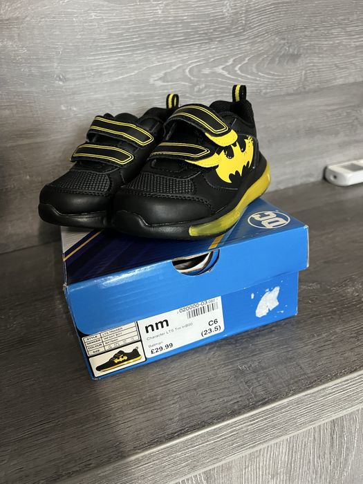 Adidas Batman noi,marimea 23,5