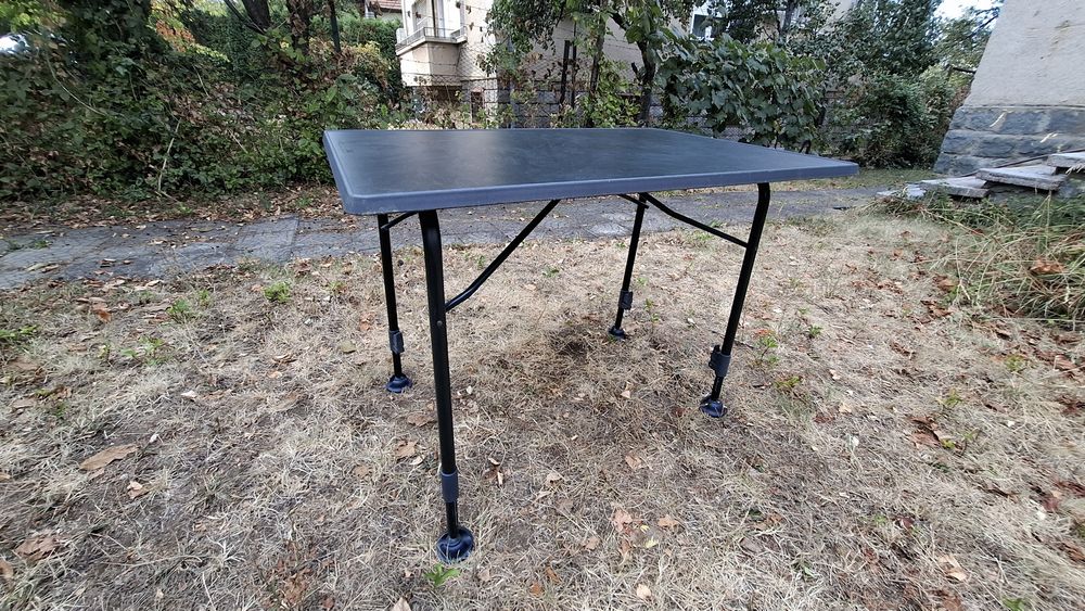 Продавам сгъваема къмпинг маса Westfield Aircolite Black 100 x 68 cm