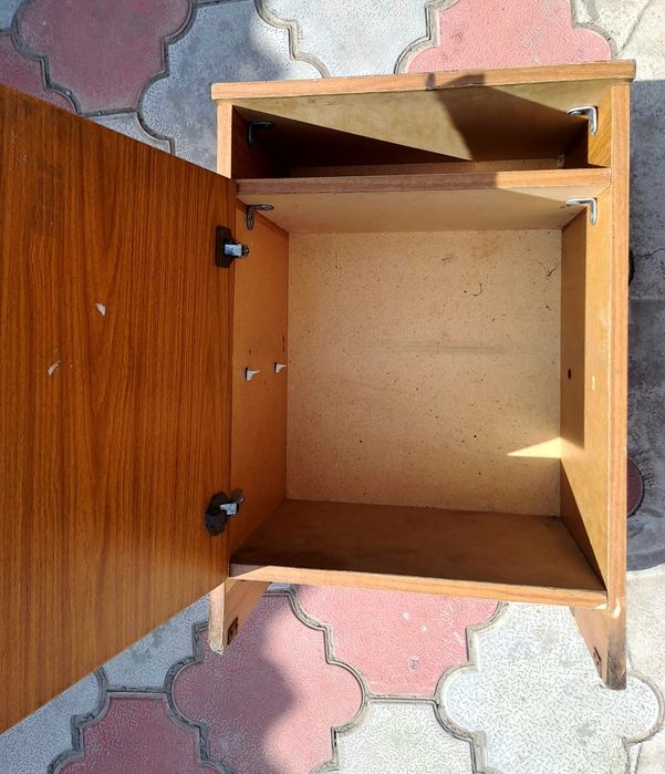 Продам тумбочка!