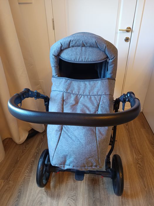 Cărucior 2în1 unisex + scoica CADOU