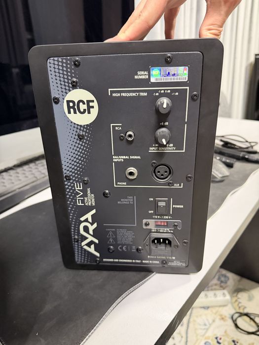 Студийные мониторы RCF ayra five