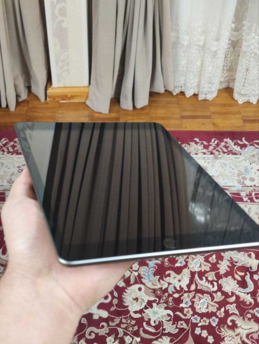 Apple iPad 10.2 (8th gen)