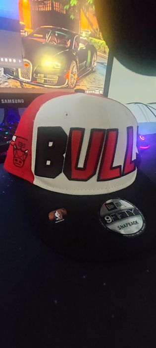 Vând șapcă New Era logo Chicago