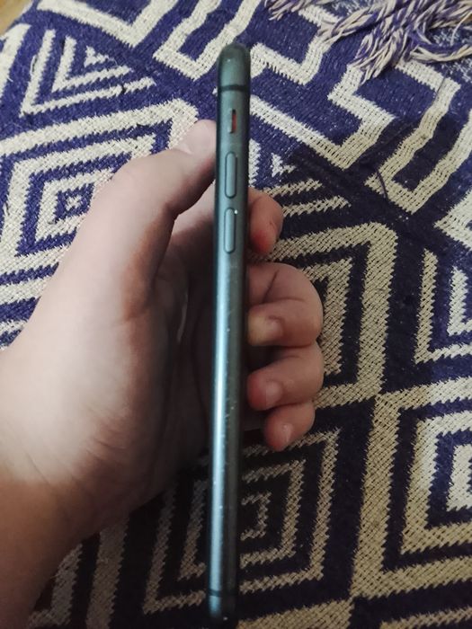 Продам iPhone 11 в блоке