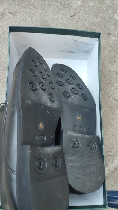 Продали мужские  туфли.