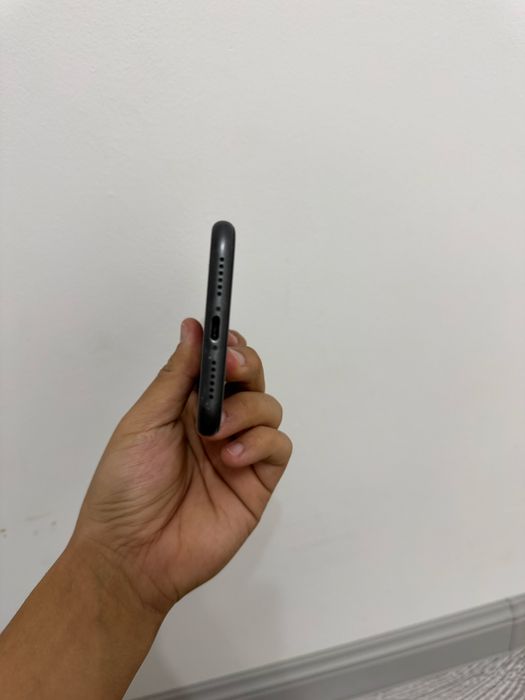 Айфон 11 сатылады