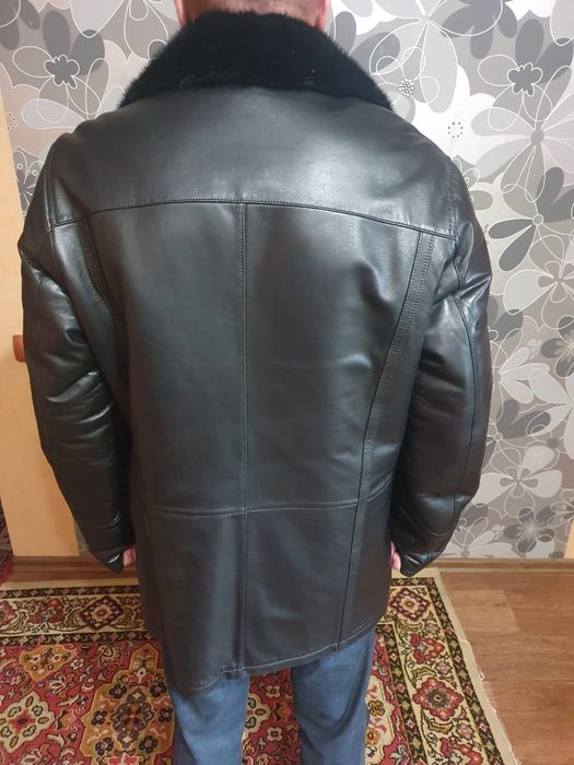 Продам зимнюю кожаную куртку