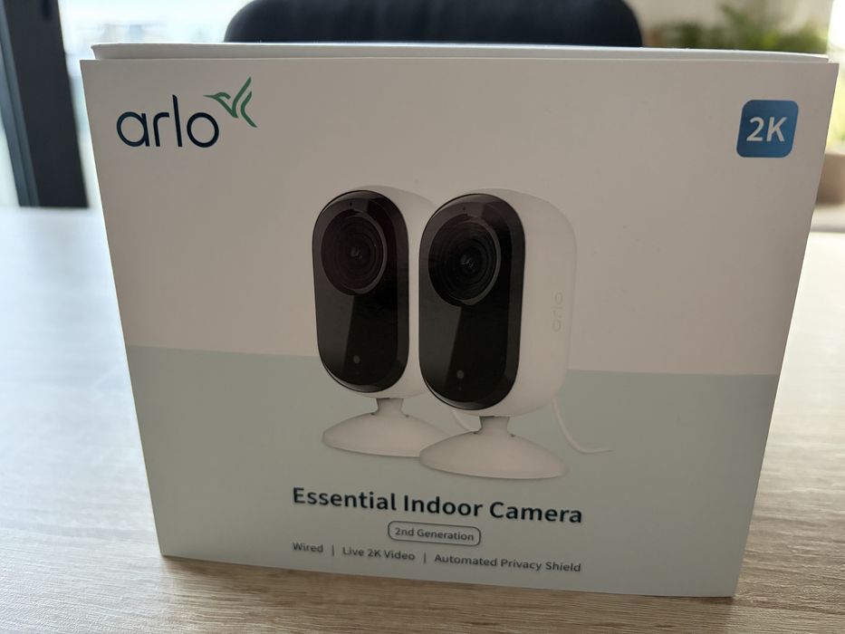 Arlo Essential Indoor Camera 2nd Generation (комплект от 2 броя)