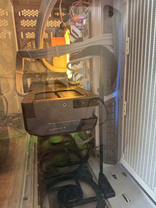 Видеокарта Gigabyte RTX 5090 Gaming OC, 32 GB.