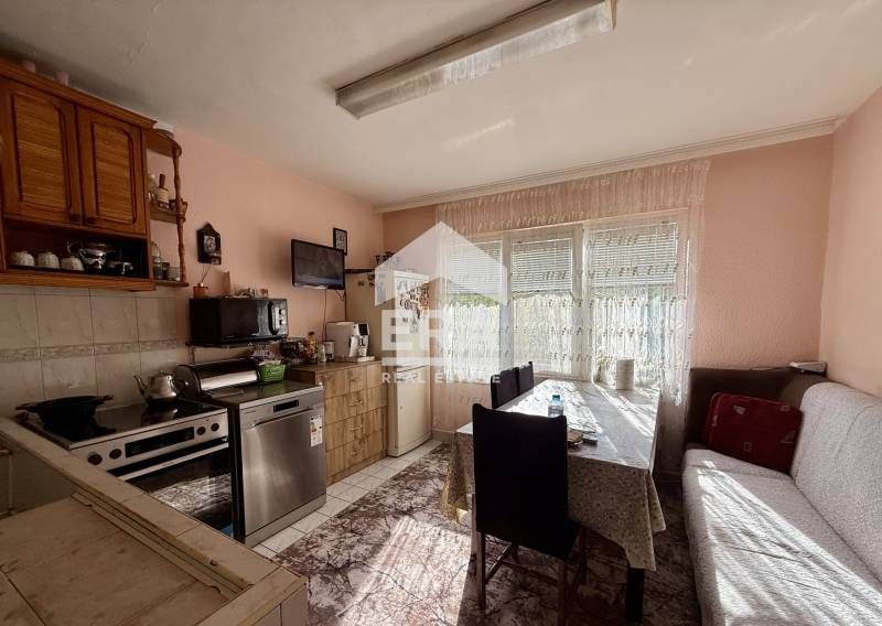 Продава се Двустаен апартамент в Русе, Родина 3 - 67 кв.м за 1441 €/кв.м - Снимка #5