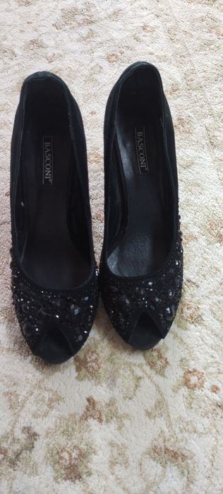 Женские туфли размер 37