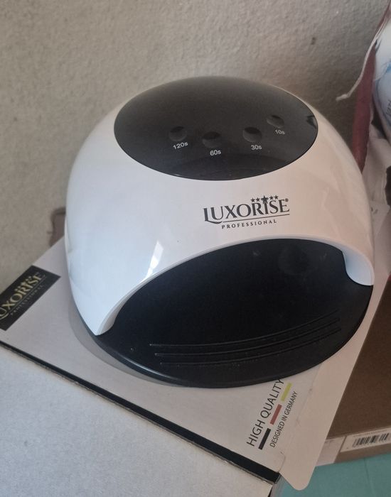 Vând lampă Luxorise