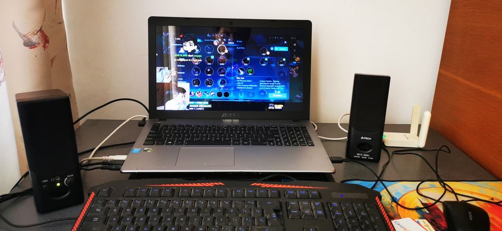Laptop gaming Asus (GTX 850-128biti), 8gb, SSD 256 gb, i5)