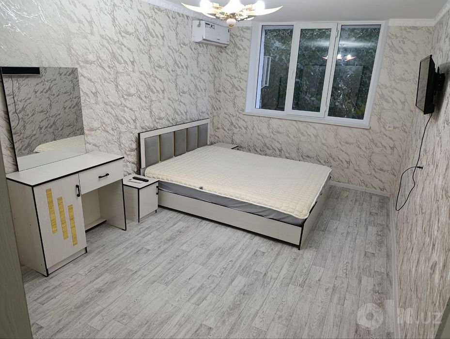 Продаётся 1 комнатная квартира с ремонтом и мебелью!