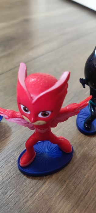 Фигурки из мультика "Герои в масках" б/у Оригинал
