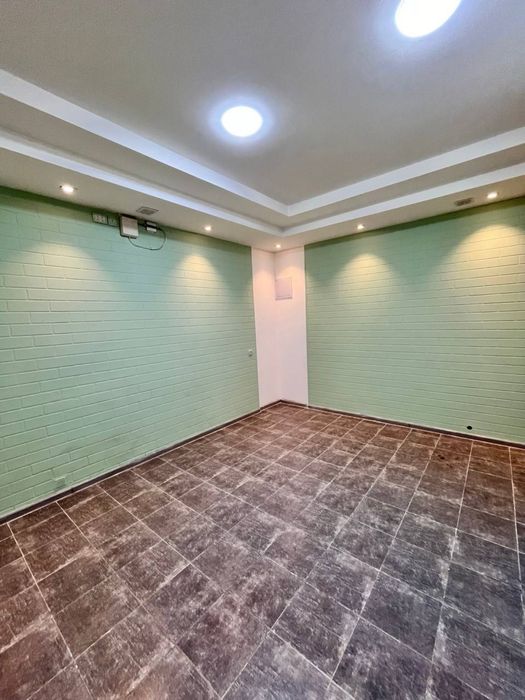 Сдается в аренду помещение вдоль дороги 200м2 - стадион Старт