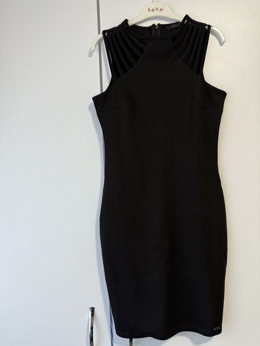 Lot haine de vara: rochii, fusta si tricou marimea 34