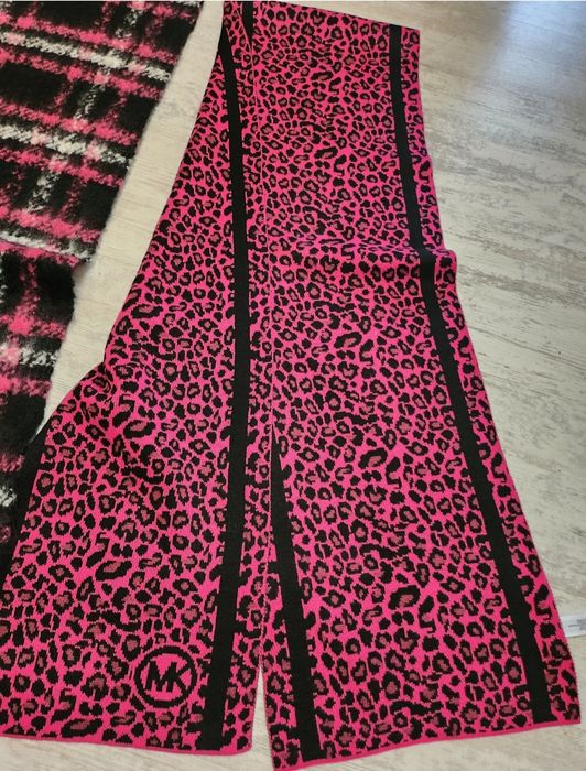 Michael Kors нов оригинален шал