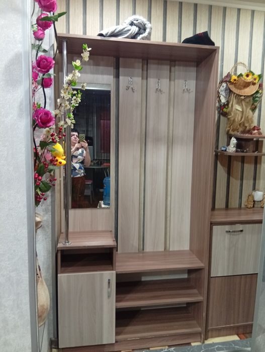 Срочно продам прихожую с обувницей