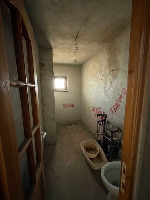 Apartament 4 camere de vanzare - Panciu