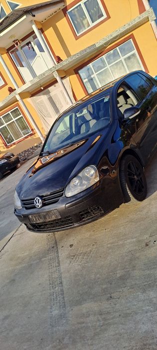 Dezmembrez vw Golf 5 2.0 bkd Motorul se da cu proba