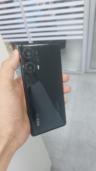 POCO F5 ///256gb///ОЗУ 12+4гб