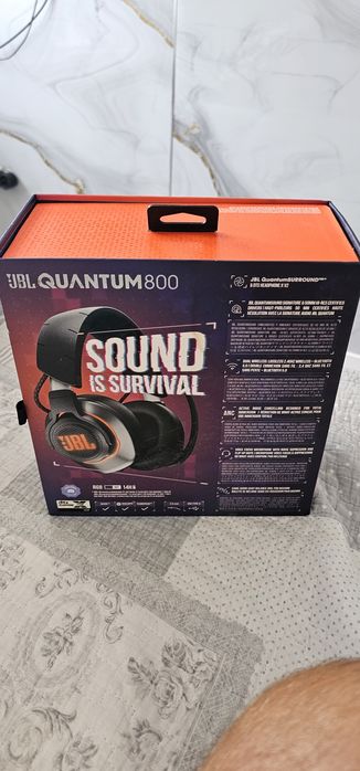 Casti jbl quantum 800