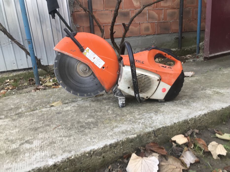 Mașină de tăiat beton. Stihl TS 420.