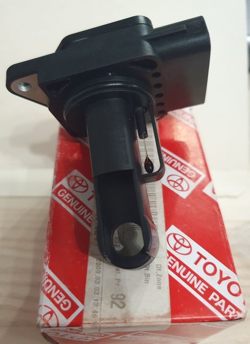 ДМРВ Denso для Toyota 22010