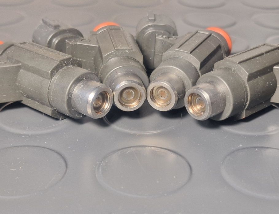 Бензинови инжектори Suzuki GSR600 GSR 600 Сузуки Bosch Перфектни