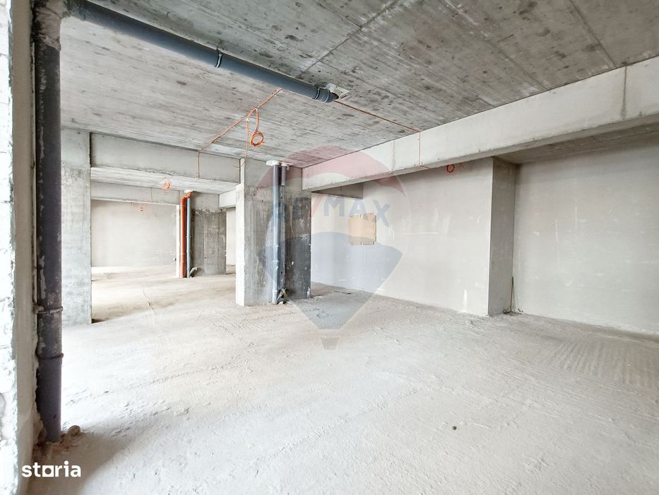Vanzare Spatiu Comercial Parter, Terasa 63mp | M. Berceni la 9 minute