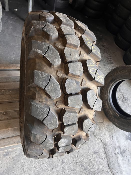 1 anvelopa buldoescavator / stivuitor 400/70/R18 - 16.0/70/R18
