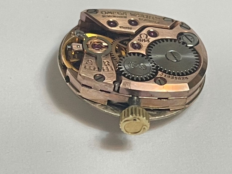 Mecanism funcțional 484 17 rubine ceas Omega și geam anii 60