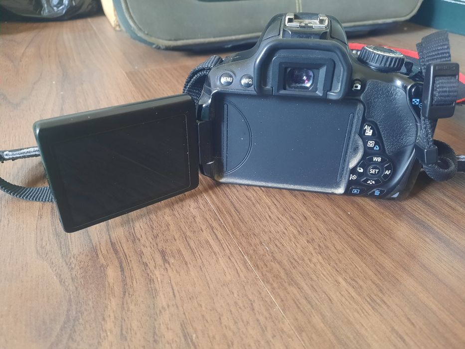 Canon650d цифравой фотоапарат