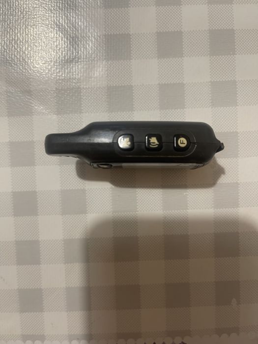 Продам пульт сигнализации на авто Томагавк