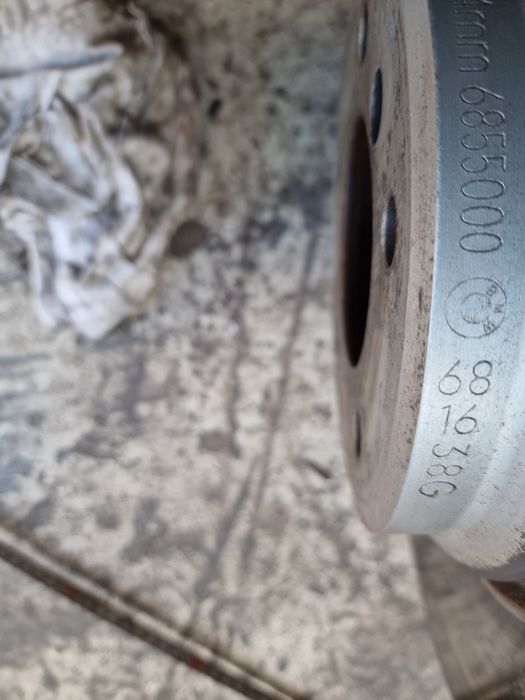 Bmw 335d спирачни дискове с накладки