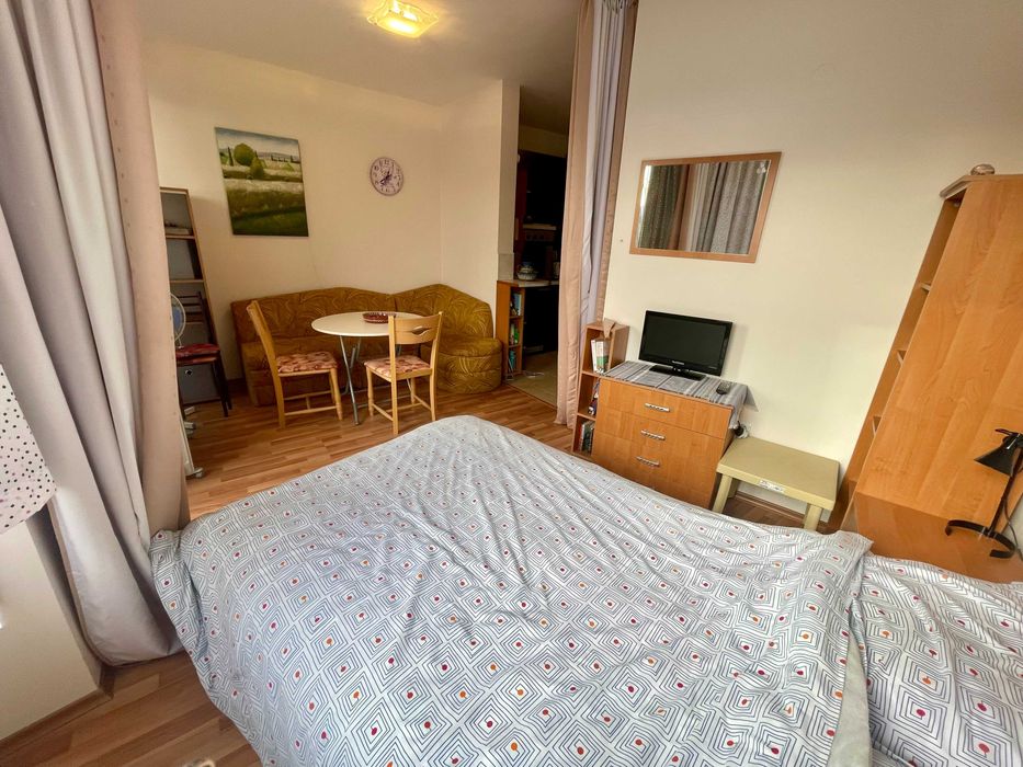 Дава се под наем Едностаен апартамент в Габрово, Център - 33 кв.м за 178.5 € - Снимка #1