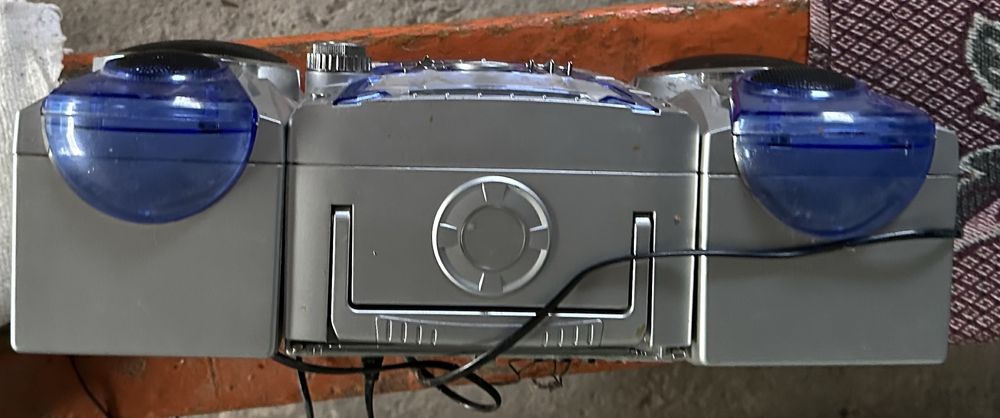 Продаю кассетный магнитофон Bifi BL-6060RECL-C