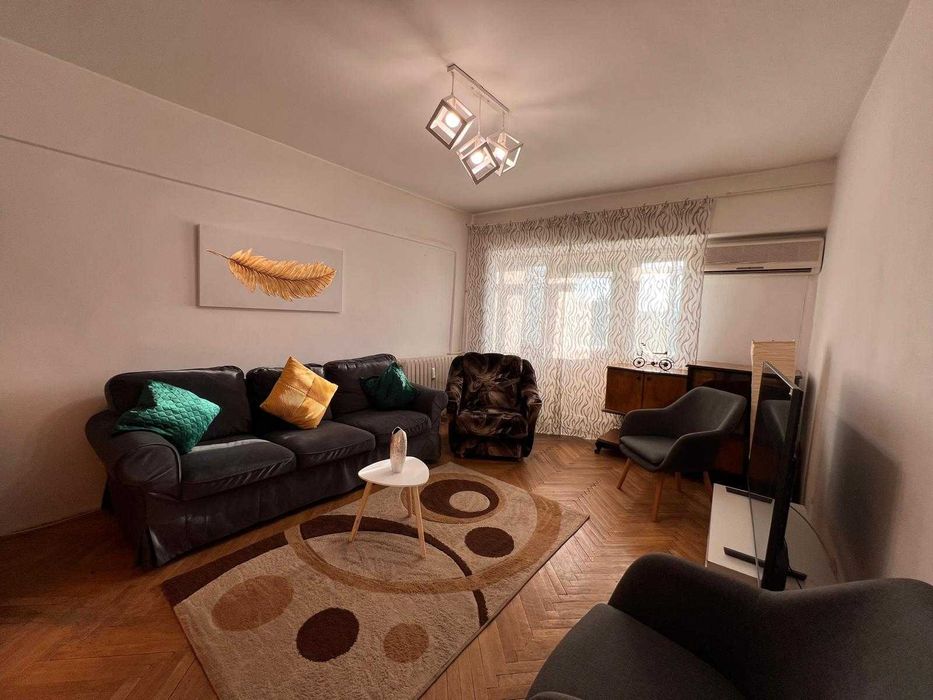 Proprietar – Hala Centrală, 4 camere, 94 mp, 600 €