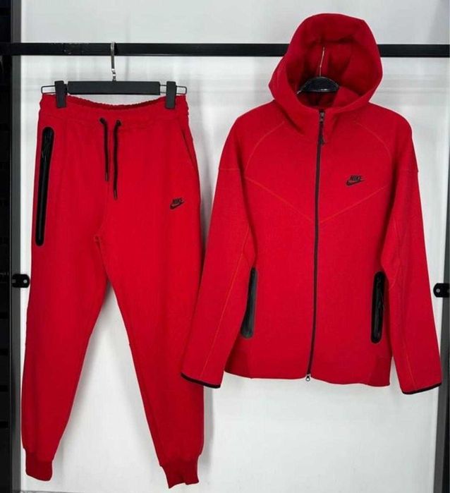 Trening Nike Tech Fleece MODEL NOU 2025