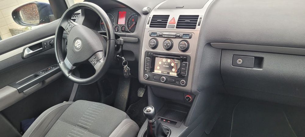 Vand vw touran 2010, 1.9 TDI 140cp
