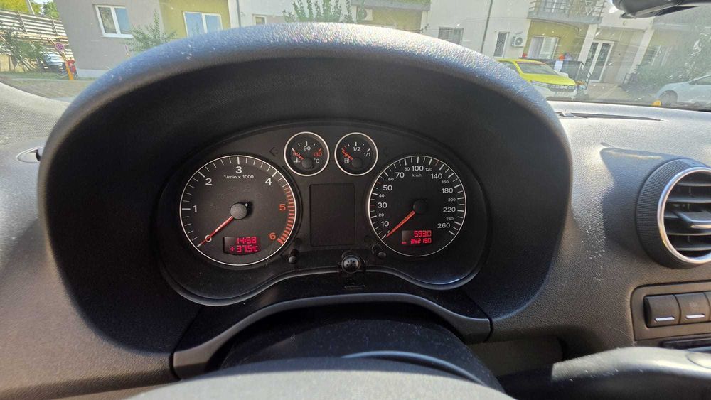 Audi A3 2.0 TDI (2005) - Mecanică pusă la punct / Faruri LED omologate / Proprietar