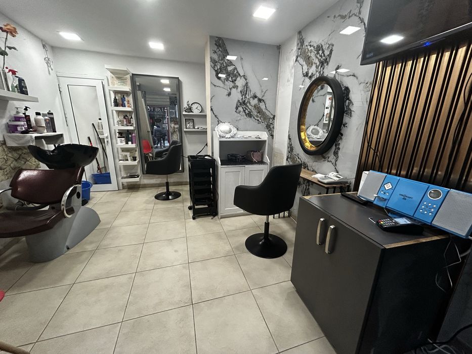 Дава се под наем  в София, Център -  кв.м за 229.5 € - Снимка #2