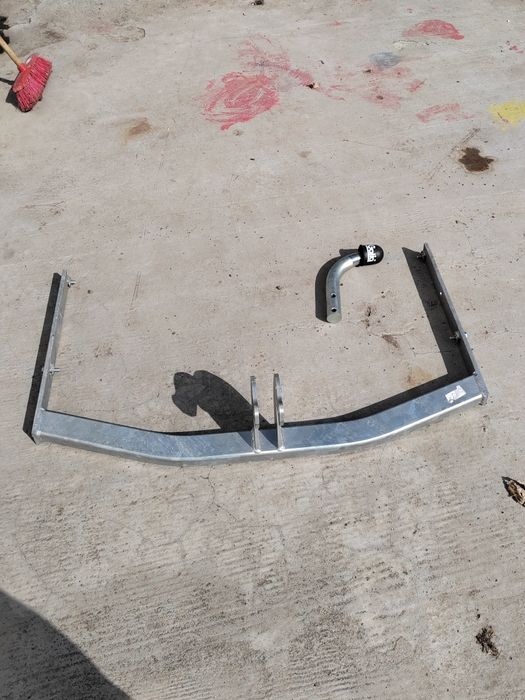 Теглич за Форд фокус