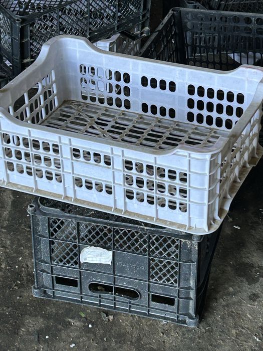 Продаем б/у ящики пластиковые