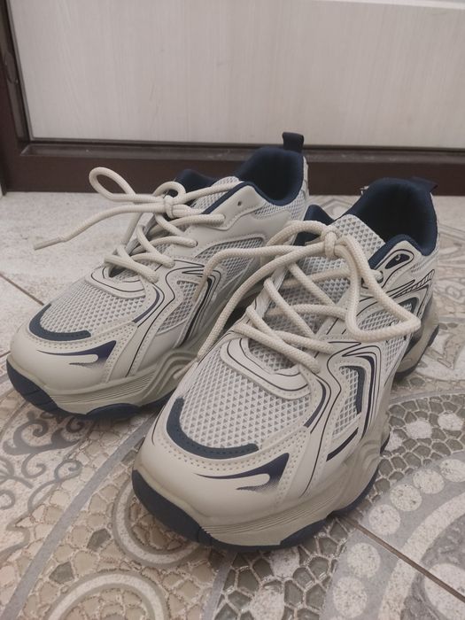 Продам кроссы Warrior!
