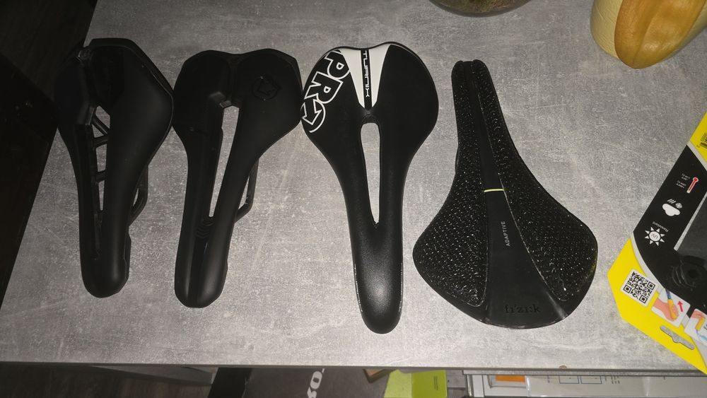 карбонова седалки Specialized sworks Power , Toupe , Pro stelth , turnix , Griffon