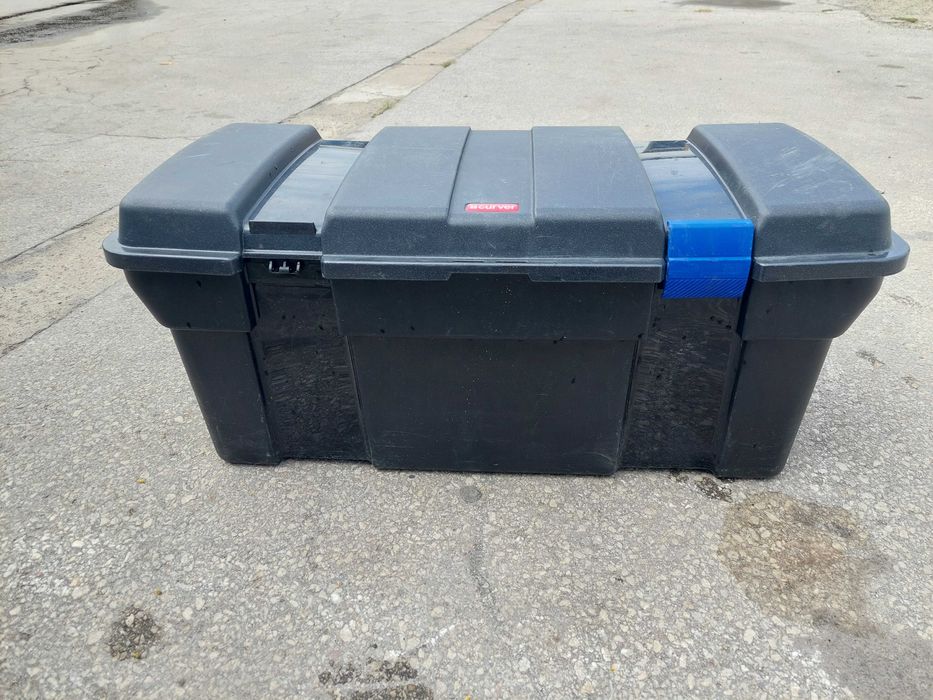 Пластмасов куфар за инструменти