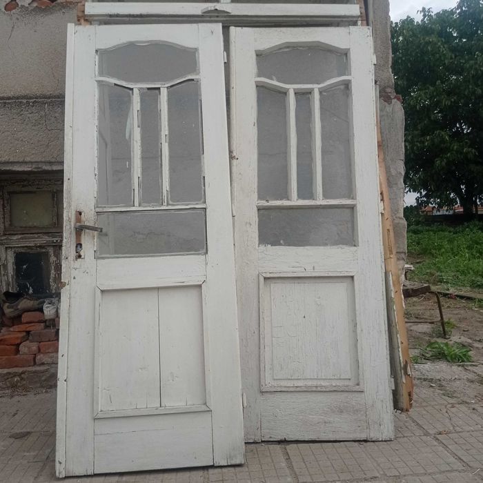 Продавам двоина битова врата